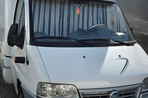 CAMPER MC LOUIS  5,99 MT GARAGE GRANDE 