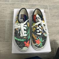 Vans x crayola
