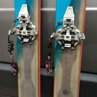 sci scialpinismo Atomic backland 85 con attacchi