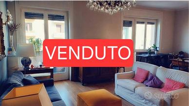 Appartamento di 152 m² con 4 locali e box auto a M