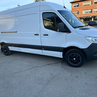 Mercedes sprinter