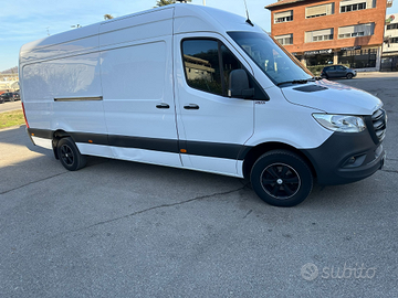 Mercedes sprinter