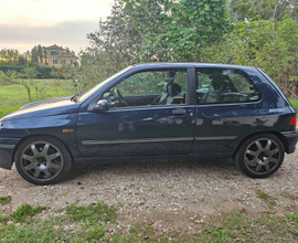 Renault clio 1.8 16v