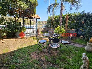 Villa Accorpata + Giardino e Garage - San Gregorio