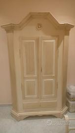 Armadio vintage ridipinto in bianco + comodino
