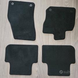 Set tappetini in moquette originali Nuova Tiguan