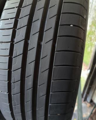 2 gomme 225 55 17 Goodyear ott. condizioni 
