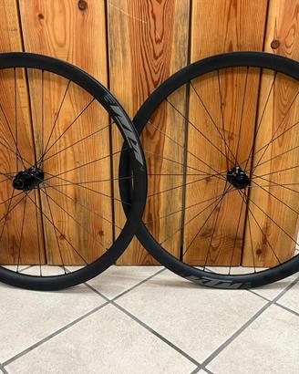 Ruote KTM TEAM CARBON GRAVEL 35 NEW / MAVIC