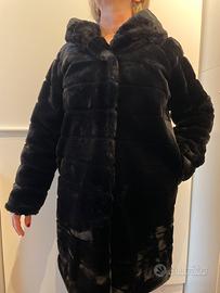 Pelliccia ecologica nera