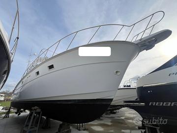 Hatteras 43 (1983)