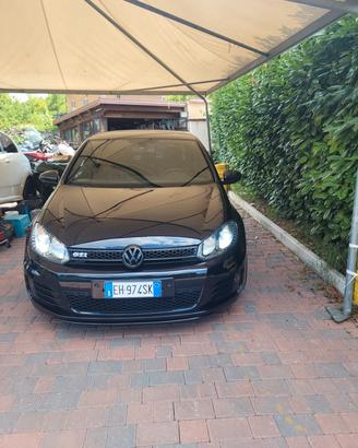 Volkswagen Golf GTI 2.0 TSI 5p.