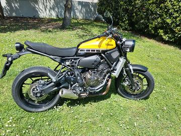 Moto Yamaha XSR 700     60° anniversario