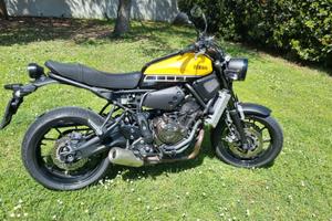 Moto Yamaha XSR 700     60° anniversario