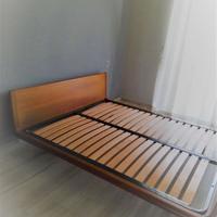 Letto matrimoniale con rete a doghe Poliform