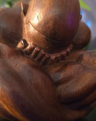 Buddha Piangente in Legno