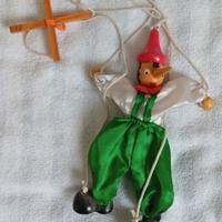 Pinocchio in legno marionetta