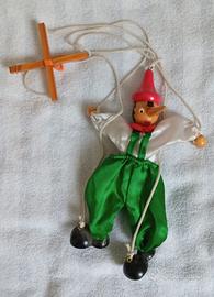 Pinocchio in legno marionetta
