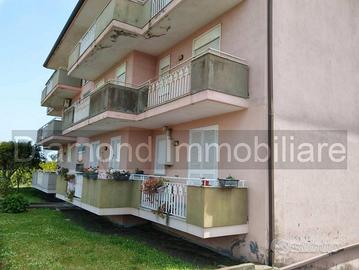 Appartamento con garage a Mascali