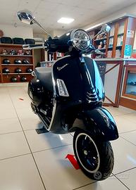 Piaggio Vespa 300 GTS SUPER