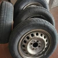 Cerchi e Gomme  Fiat  135/80 R13