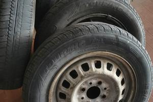 Cerchi e Gomme  Fiat  135/80 R13