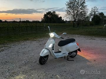 Vespa GTS 125