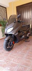 Yamaha Tmax 500