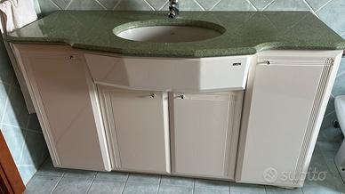 Mobile bagno con lavandino