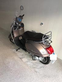 Vespa Piaggio GTS 300 Touring