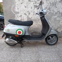 Piaggio Vespa 50 LX - 2009