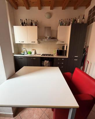 cucina moderna seminuova con lavastoviglie Ferrara