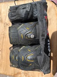 Protettori mani, gomiti e ginocchia