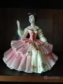 STATUINA IN PORCELLANA DAMINA SICAT TORINO 2573