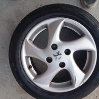  4 cerchi originali Peugeot più pneumatici estivi 