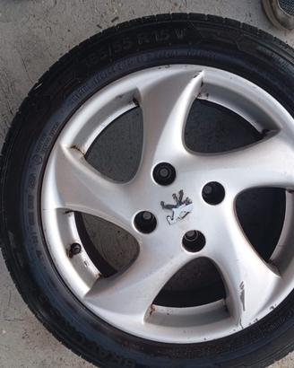  4 cerchi originali Peugeot più pneumatici estivi 