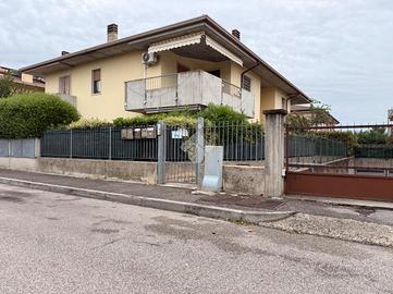 3 LOCALI A MOZZECANE