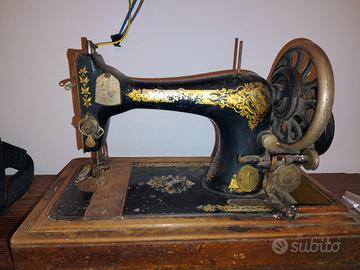 Macchina da cucire Singer a manovella