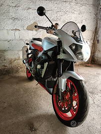 Aprilia tuono 1000 r 2004