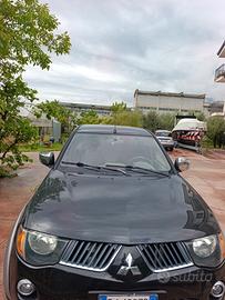Mitsubishi L 200