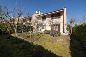 PORZIONE DI BIFAMILIARE A CHIERI