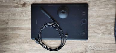 Wacom Intuos Pro Medium PTH-660 | Pari al Nuovo