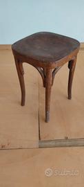 sgabello in legno vintage 