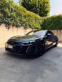AUDI RS E TRON GT / KM 19215