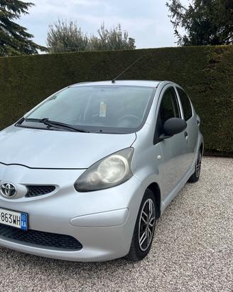 Toyota Aygo 1.0 12V VVT-i 5 porte Now