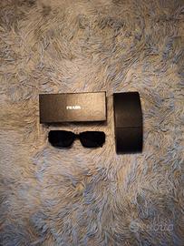 occhiali da sole prada