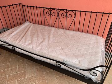 Letto/divano in ferro ikea +materasso