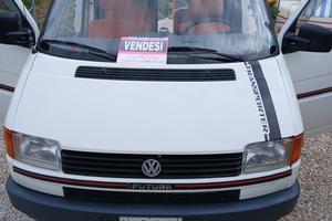 VOLKSWAGEN   T4 1.9 TURBO 105 CV TETTO ALTO