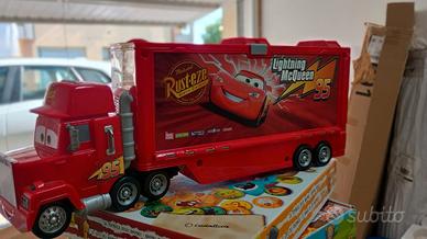 Mack di Cars giocattolo