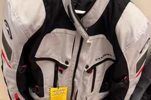 Abbigliamento moto completo praticamente nuovo