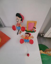 Arredamento cameretta bambino con motivi Pinocchio